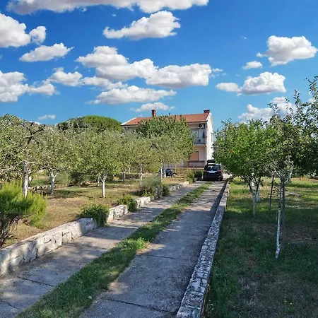 Apartman Loris 1947 Fazana