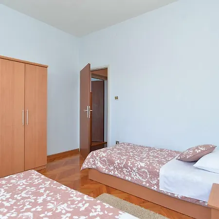 Apartman Loris 1947 Fazana