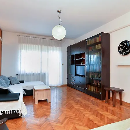 Loris 1947 Apartment Fazana